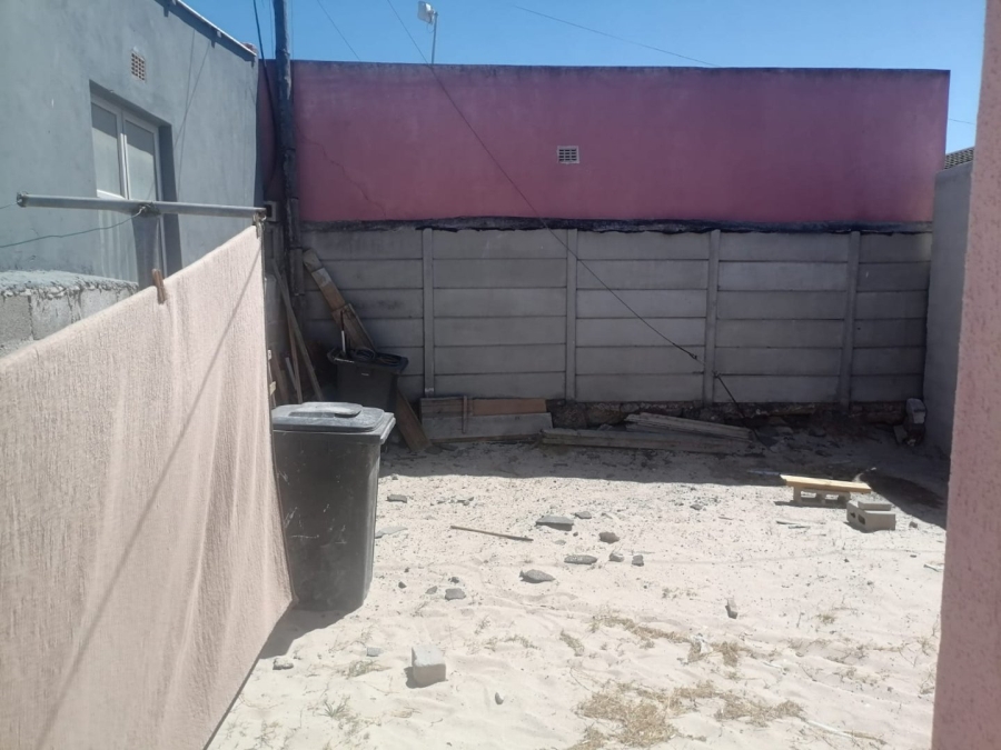  Bedroom Property for Sale in Llitha Park Western Cape